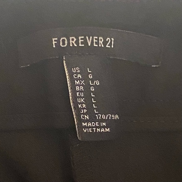 Bundle 3 for $25 / Forever 21 pants - Picture 3 of 3